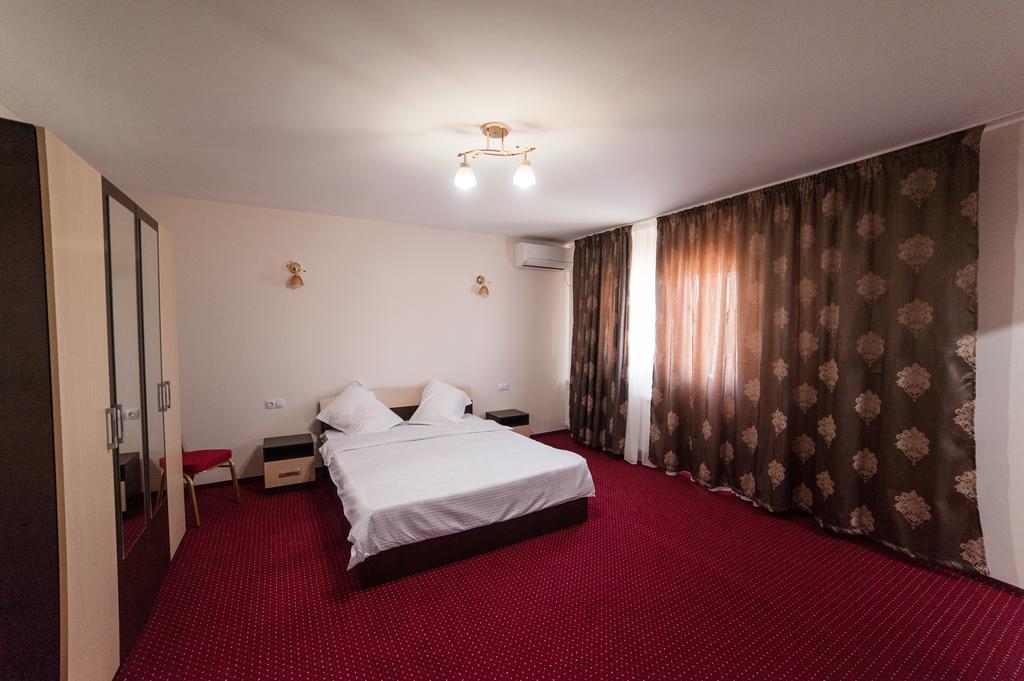 Vatra Romana Bed & Breakfast Racarii de Jos Bagian luar foto
